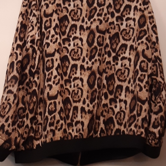 Women's Leopard PRINT jacket - Picture 7 of 11